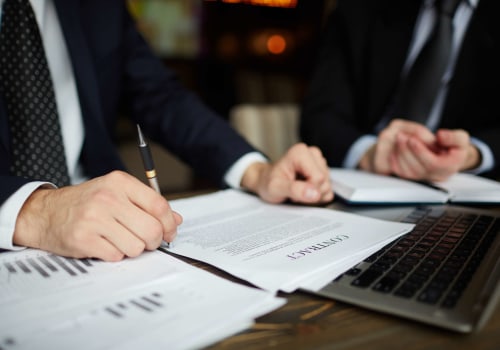 Navigating Contracts and Compliance: Legal Services for Miami’s Service Industry